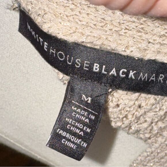 β¨βWHITE HOUSE BLACK MARKET β¨
Ecru Sleeveless Knit Halter Top
SZ M - Picture 7 of 10